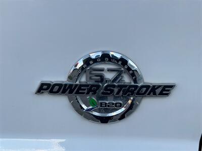 2015 Ford F-350 Super Duty Lariat - Photo 32 - Madison, WI 53716
