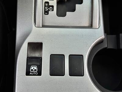 2012 Toyota 4Runner SR5   - Photo 26 - Madison, WI 53716