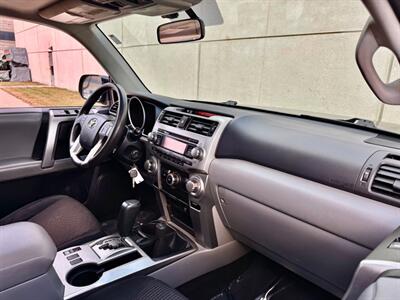 2012 Toyota 4Runner SR5   - Photo 16 - Madison, WI 53716
