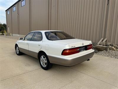 1995 Lexus ES 300   - Photo 9 - Madison, WI 53716