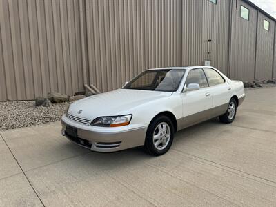 1995 Lexus ES 300   - Photo 10 - Madison, WI 53716