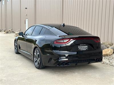 2019 Kia Stinger GT   - Photo 8 - Madison, WI 53716