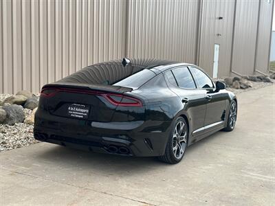 2019 Kia Stinger GT   - Photo 9 - Madison, WI 53716