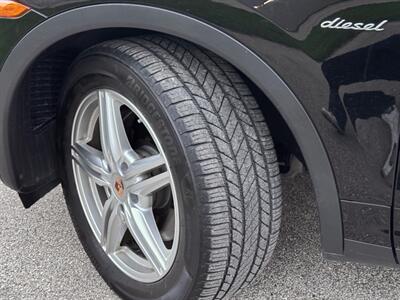 2014 Porsche Cayenne Platinum Diesel - Photo 35 - Madison, WI 53716