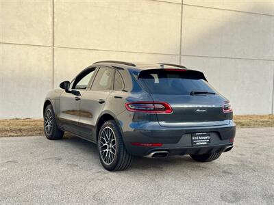 2018 Porsche Macan   - Photo 10 - Madison, WI 53716
