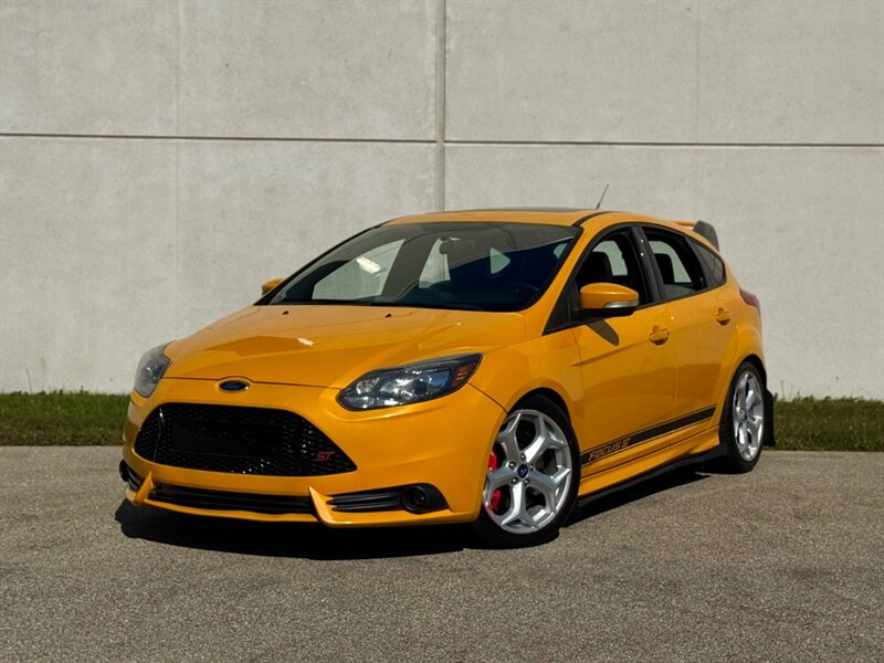 2013 Ford Focus 5 Door Hatch ST's photo