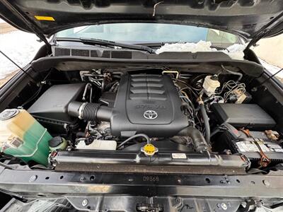 2013 Toyota Sequoia Platinum   - Photo 32 - Madison, WI 53716