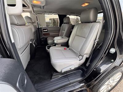 2013 Toyota Sequoia Platinum   - Photo 23 - Madison, WI 53716