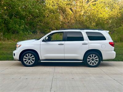 2010 Toyota Sequoia Limited   - Photo 6 - Madison, WI 53716