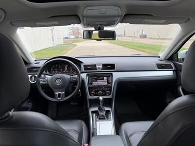 2012 Volkswagen Passat TDI SE   - Photo 14 - Madison, WI 53716