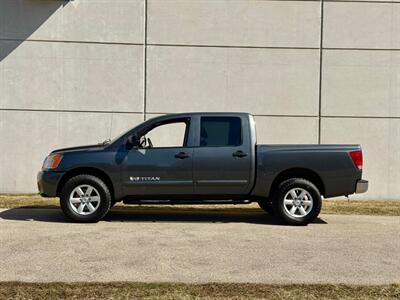 2012 Nissan Titan SV - Photo 6 - Madison, WI 53716