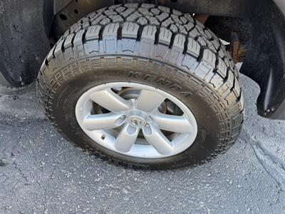 2012 Nissan Titan SV - Photo 30 - Madison, WI 53716