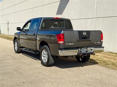 2012 Nissan Titan SV - Photo 8 - Madison, WI 53716