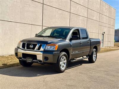 2012 Nissan Titan SV - Photo 3 - Madison, WI 53716