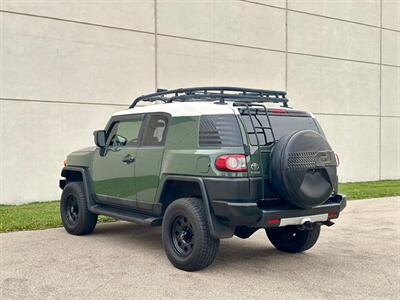 2013 Toyota FJ Cruiser   - Photo 10 - Madison, WI 53716