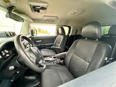 2013 Toyota FJ Cruiser   - Photo 21 - Madison, WI 53716