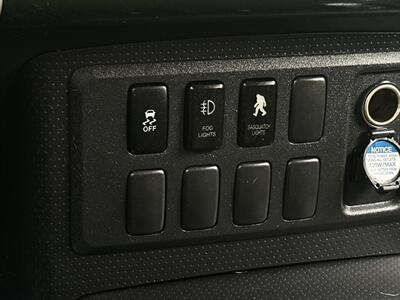 2013 Toyota FJ Cruiser   - Photo 32 - Madison, WI 53716