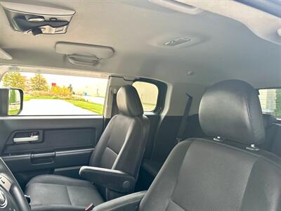 2013 Toyota FJ Cruiser   - Photo 19 - Madison, WI 53716