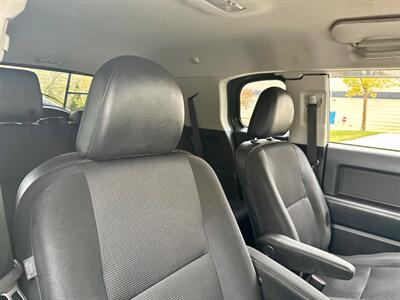 2013 Toyota FJ Cruiser   - Photo 20 - Madison, WI 53716