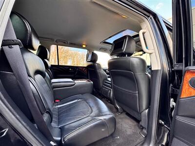 2017 INFINITI QX80   - Photo 24 - Madison, WI 53716