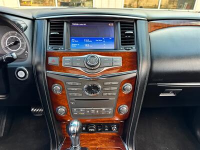 2017 INFINITI QX80   - Photo 31 - Madison, WI 53716