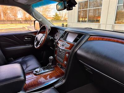 2017 INFINITI QX80   - Photo 18 - Madison, WI 53716