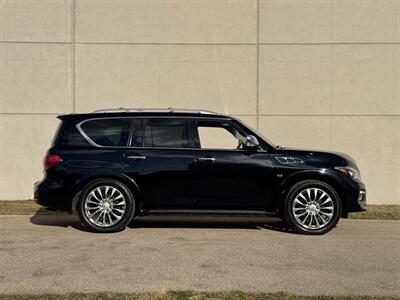 2017 INFINITI QX80   - Photo 7 - Madison, WI 53716