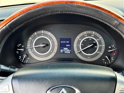 2017 INFINITI QX80   - Photo 29 - Madison, WI 53716