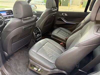2020 BMW X7 xDrive40i - Photo 24 - Madison, WI 53716
