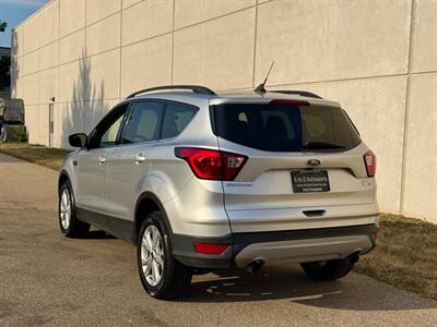 2019 Ford Escape SEL - Photo 8 - Madison, WI 53716