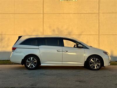 2015 Honda Odyssey Touring Elite   - Photo 7 - Madison, WI 53716