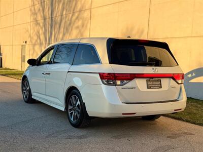 2015 Honda Odyssey Touring Elite   - Photo 8 - Madison, WI 53716