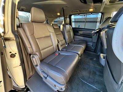 2015 Honda Odyssey Touring Elite   - Photo 25 - Madison, WI 53716