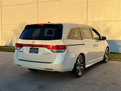2015 Honda Odyssey Touring Elite   - Photo 11 - Madison, WI 53716