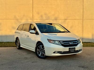 2015 Honda Odyssey Touring Elite   - Photo 2 - Madison, WI 53716