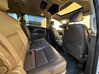 2015 Honda Odyssey Touring Elite   - Photo 23 - Madison, WI 53716