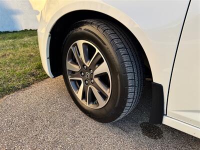 2015 Honda Odyssey Touring Elite   - Photo 36 - Madison, WI 53716