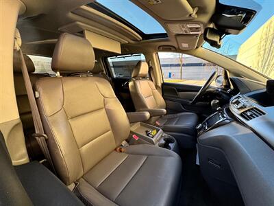 2015 Honda Odyssey Touring Elite   - Photo 21 - Madison, WI 53716