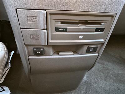 2015 Honda Odyssey Touring Elite   - Photo 34 - Madison, WI 53716