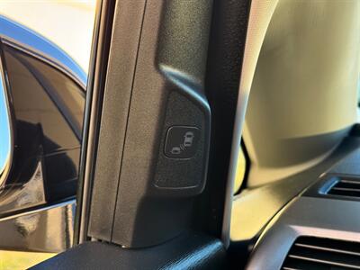 2015 Honda Odyssey Touring Elite   - Photo 33 - Madison, WI 53716