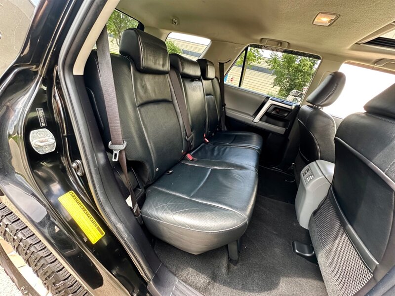 2010 Toyota 4Runner SR5 photo 25