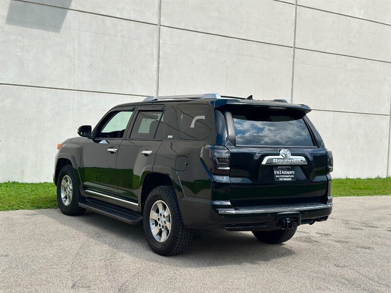 2010 Toyota 4Runner SR5 photo 9