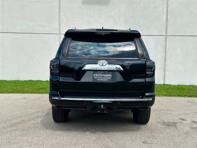 2010 Toyota 4Runner SR5 photo 11