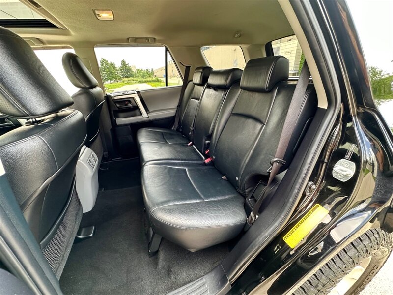 2010 Toyota 4Runner SR5 photo 24