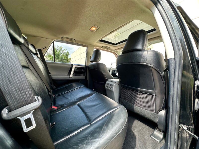 2010 Toyota 4Runner SR5 photo 23