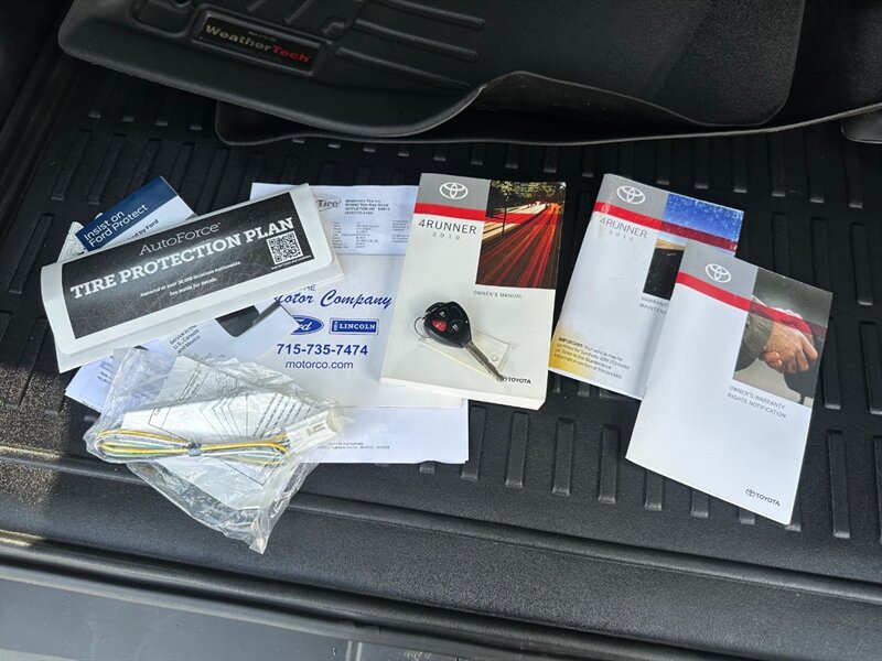 2010 Toyota 4Runner SR5 photo 34