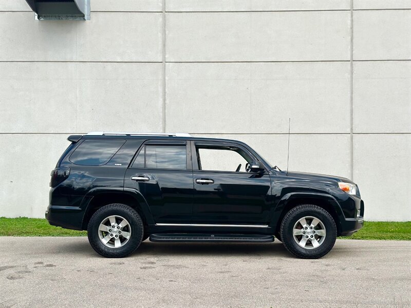 2010 Toyota 4Runner SR5 photo 2