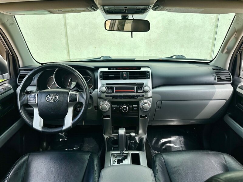 2010 Toyota 4Runner SR5 photo 13