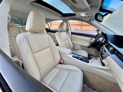 2013 Lexus ES 350   - Photo 22 - Madison, WI 53716