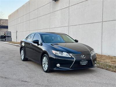 2013 Lexus ES 350   - Photo 4 - Madison, WI 53716